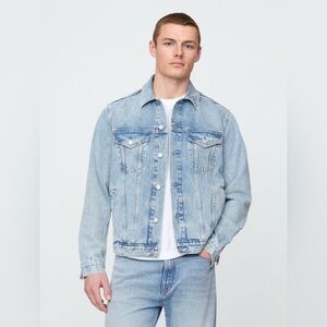 Men’s Gap Distressed Denim Jacket - Medium